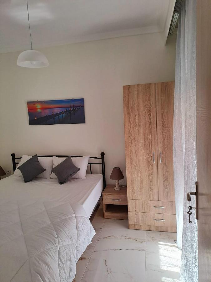 Cloud9 Apartment Kavala Esterno foto