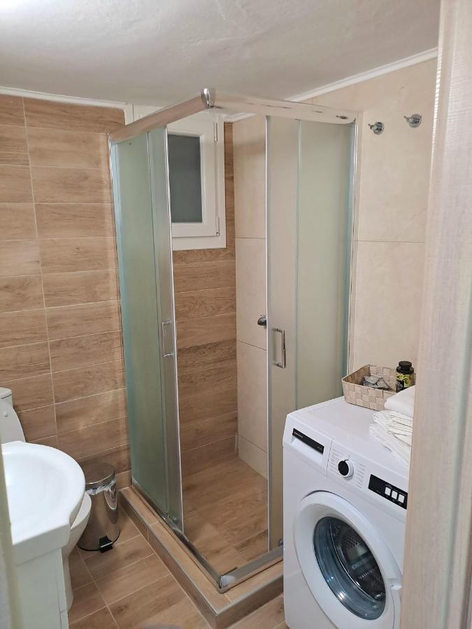 Cloud9 Apartment Kavala Esterno foto